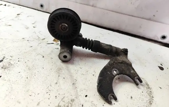 Audi A6 S6 C5 4B Generator/alternator belt tensioner 038145283A 29109000