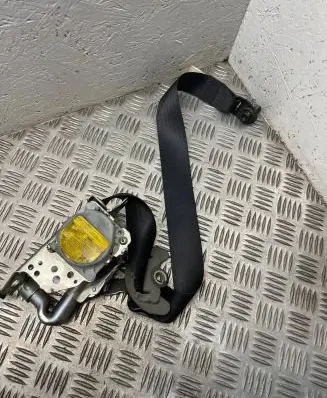 Toyota RAV 4 (XA30) Front seatbelt e40435101 7q2340p 799134