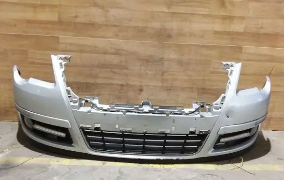 Volkswagen PASSAT B6 Front bumper 3C0807221 3C0805903