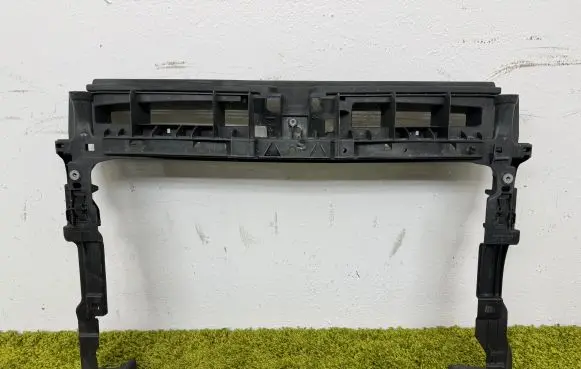 Volkswagen Tiguan Radiator support slam panel bracket 5na805594d