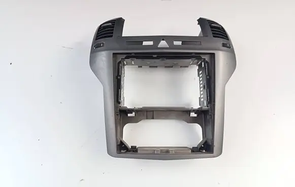Opel Zafira B Radio/GPS head unit trim 13162552 13144401 13144402