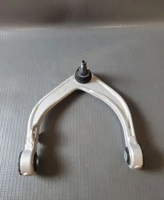 Volvo XC60 Front lower control arm/wishbone 31360633