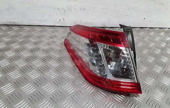 Peugeot 508 Rear/tail lights 9686779580