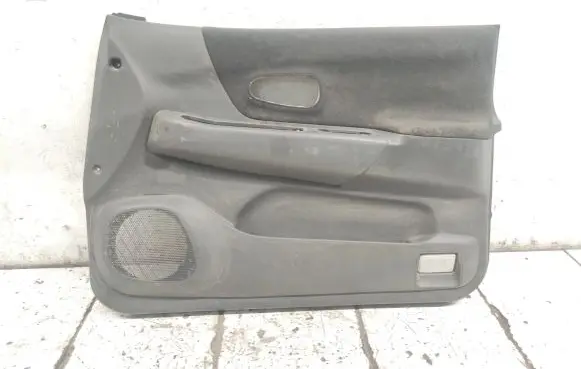 Mitsubishi Pajero Sport I Front door card panel trim MR651471A