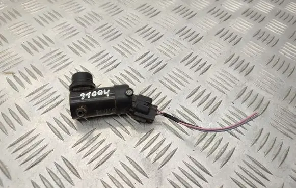 Hyundai i30 Windscreen/windshield washer pump 985103T500
