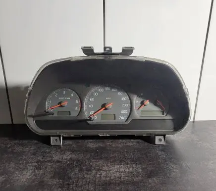 Volvo S40, V40 Speedometer (instrument cluster) 30889706 01W39D2 SW30887756