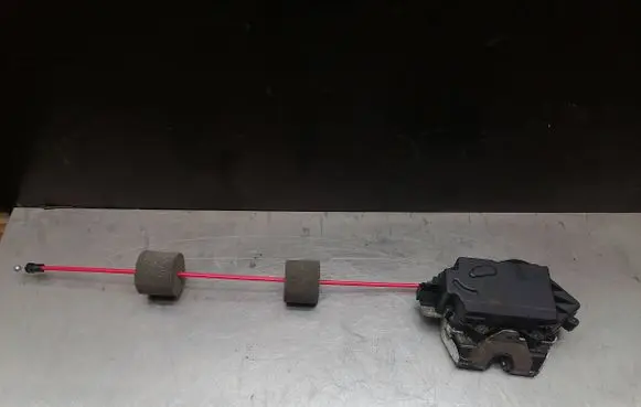 Mercedes-Benz E W211 Loading door lock 