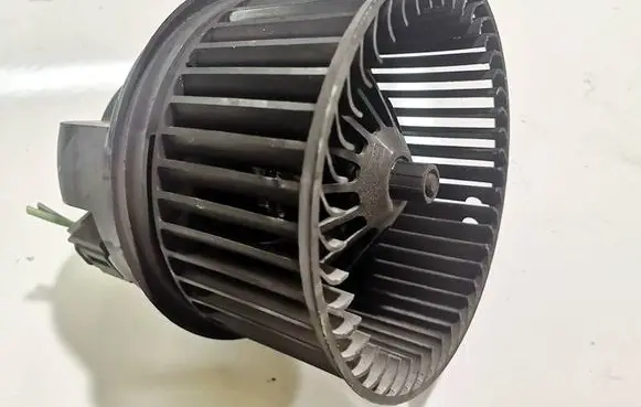 Ford C-MAX I Heater fan/blower 
