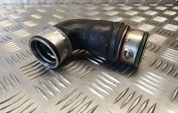 Intercooler hose/pipe