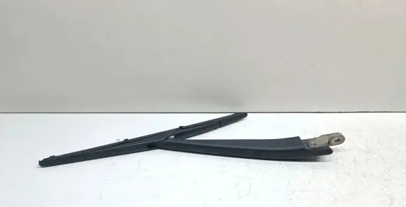 Citroen C4 I Rear wiper blade arm