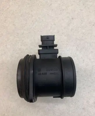 Volvo S60 Mass air flow meter 0281002730 30677999 1560741