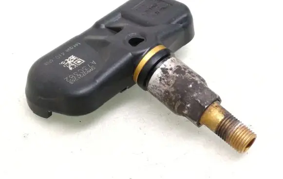 Lexus CT 200H Tire pressure sensor 0990721263 A73C382