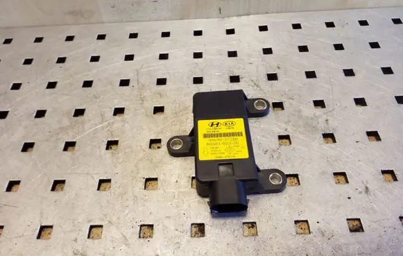 Hyundai i40 ESP acceleration yaw rate sensor 956902T250 BG6810G320