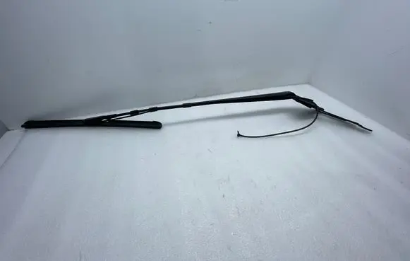 Front wiper blade arm
