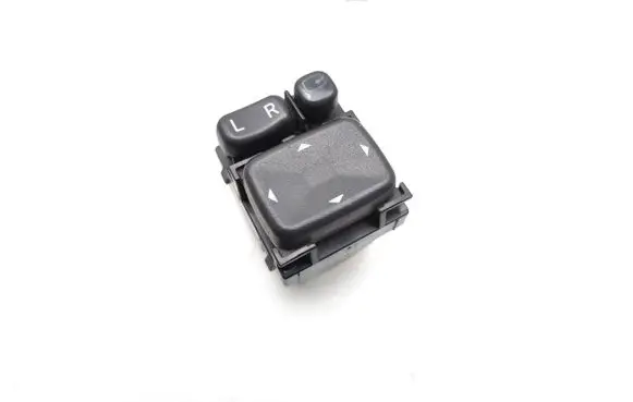 Isuzu Rodeo Wing mirror switch 183655
