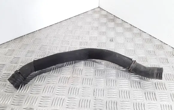 Mercedes-Benz B W245 Engine coolant pipe/hose A1695011382
