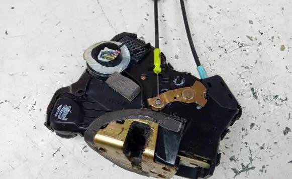 Front door lock