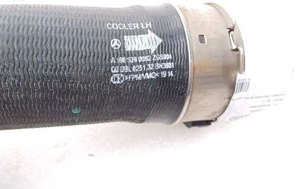 Mercedes-Benz ML W166 Intercooler hose/pipe A1665280082