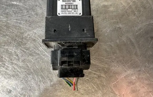 Peugeot 3008 I Other control units/modules 9663357180