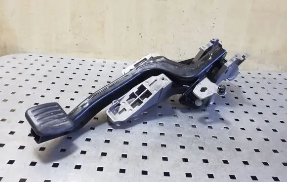 Ford Mondeo MK V Brake pedal CT8UC9F856