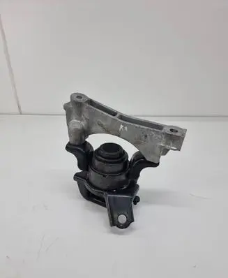 Lexus RX 450H Engine mount bracket