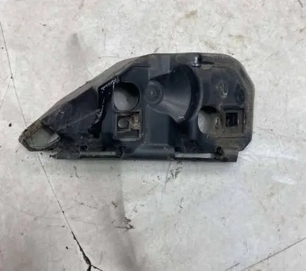 Volvo S40 Front bumper mounting bracket 31265397