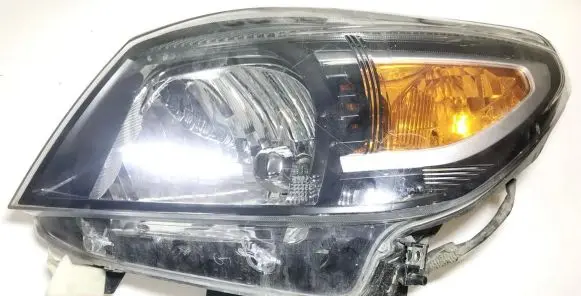 Ford Ranger Headlight/headlamp ud2d51040