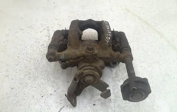 Opel Astra J Rear brake caliper