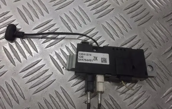 Opel Insignia A Sound amplifier 13241374