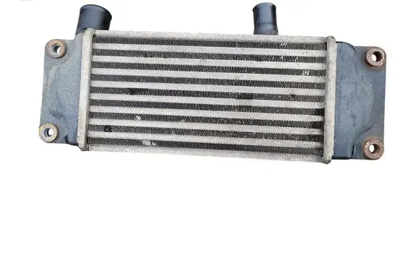 Toyota Auris 150 Intercooler radiator 0N030 JD1270000692