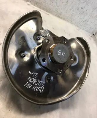 Audi A4 S4 B9 8W Rear wheel hub 8K0501249