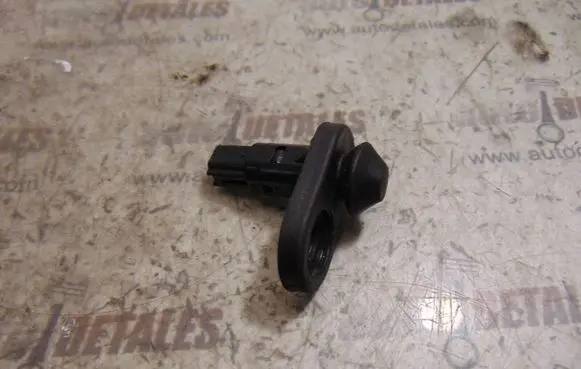 Toyota Avensis T270 Rear door sensor 
