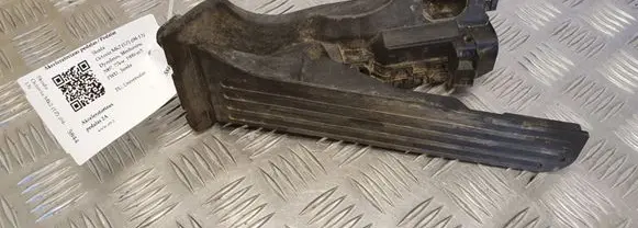 Skoda Octavia Mk2 (1Z) Accelerator throttle pedal 1K1721503P