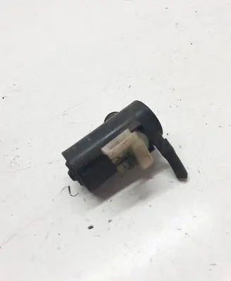 Suzuki Grand Vitara II Windscreen/windshield washer pump