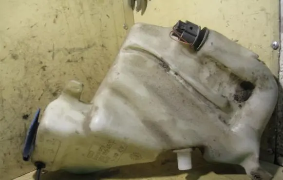 Volkswagen PASSAT B5 Lamp washer fluid tank 3B0955453Q3B0955453AA