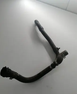 Volkswagen Jetta V Engine coolant pipe/hose 3B0122291B