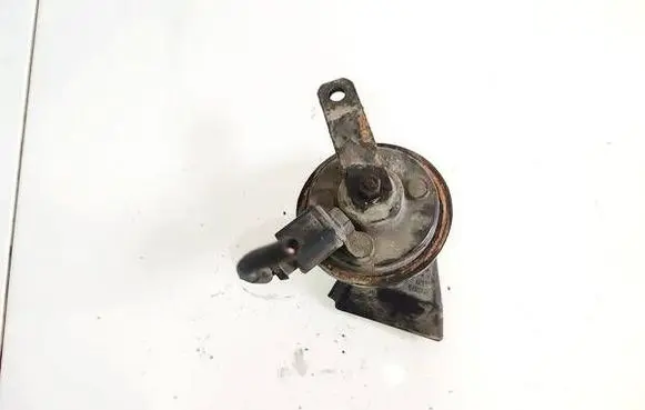 Volkswagen Polo IV 9N3 Horn signal e1000233 a-26-657625