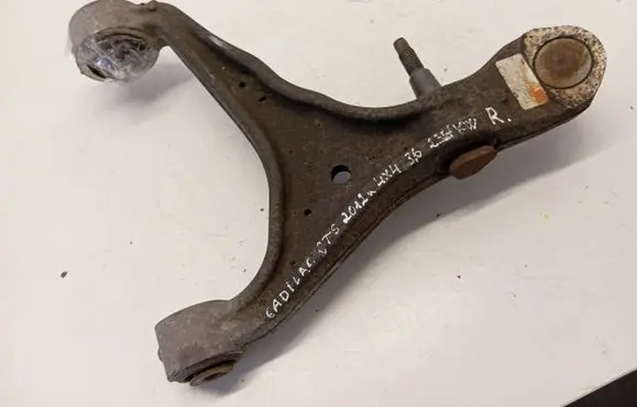 Cadillac CTS Front lower control arm/wishbone 170821