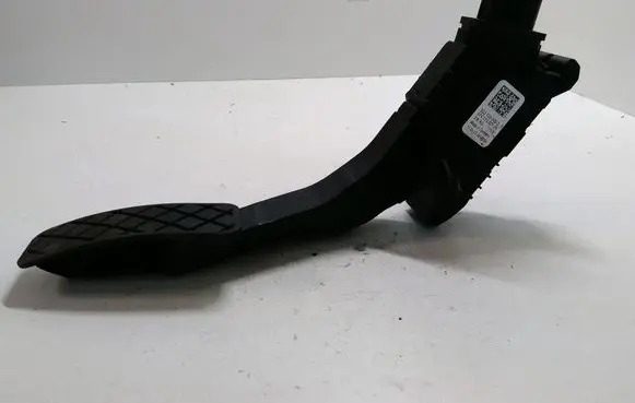 Volkswagen Golf VII Accelerator throttle pedal 5Q2723503D 6PV01062105