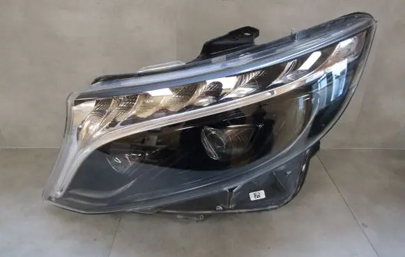Mercedes-Benz V Class W447 Headlight/headlamp A4479063201 00101862 01128411