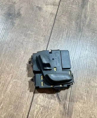 Mercedes-Benz E W212 Seat control switch A2048701958 03467816