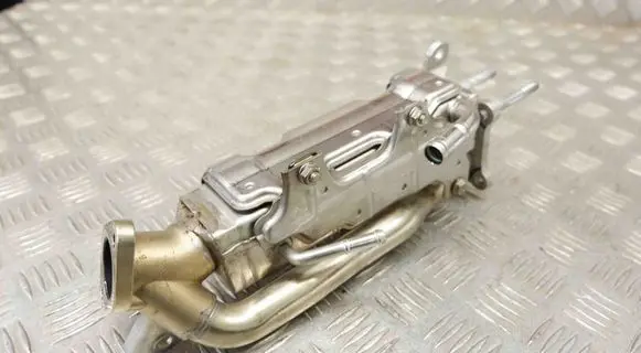 EGR valve cooler