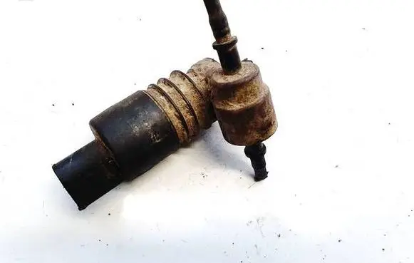 Volkswagen Golf V Windscreen/windshield washer pump 1j0973722