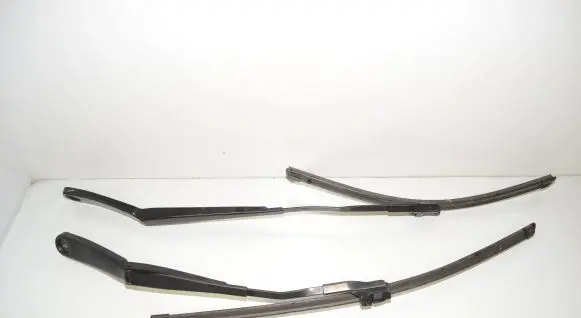 BMW X4 F26 Headlight wiper blade set 7213271 7213272 61617213271