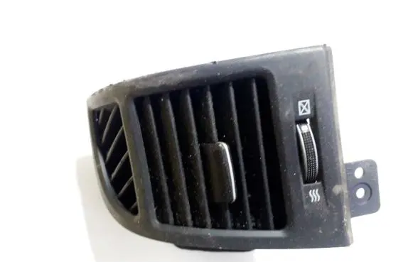 Hyundai Santa Fe Dash center air vent grill 974802b900