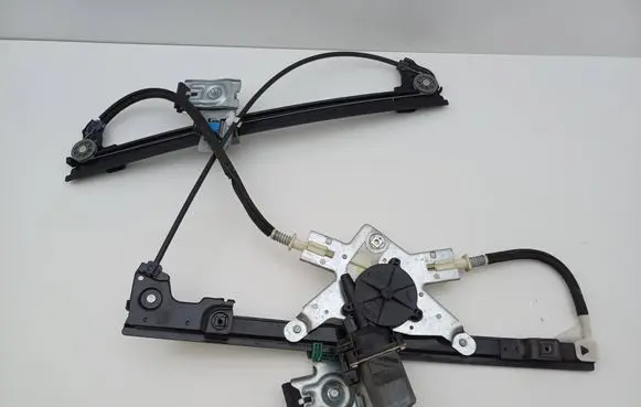 Volkswagen Polo III 6N 6N2 6NF Front door window regulator with motor