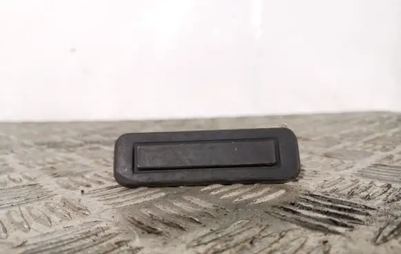 Jeep Renegade Tailgate opening switch 52030365