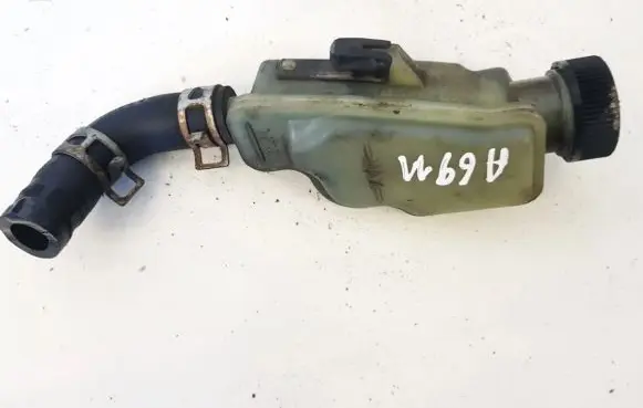 Brake fluid reservoir