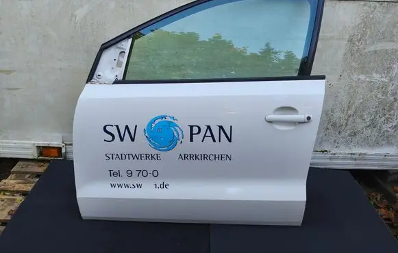 Volkswagen Polo V 6R Front door