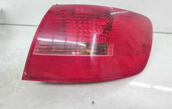 Audi A6 S6 C6 4F Rear/tail lights 4F9945096 89036915